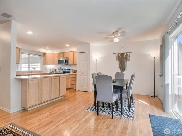 18729 19th Drive SE, Bothell WA 98012