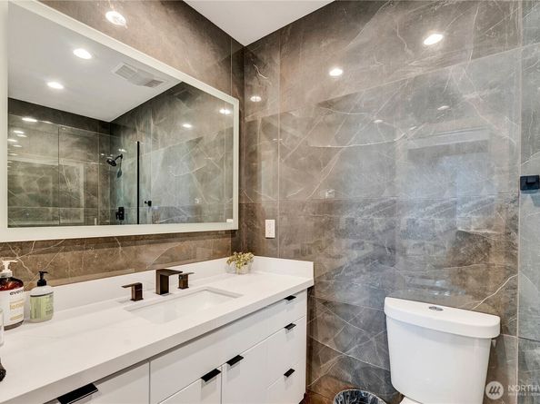 108 E Lake Stevens Road, Lake Stevens WA 98258