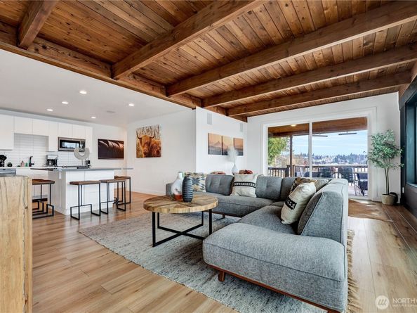 108 E Lake Stevens Road, Lake Stevens WA 98258