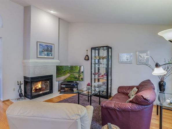 3642 254th Avenue SE, Sammamish WA 98029
