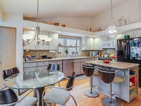 3642 254th Avenue SE, Sammamish WA 98029