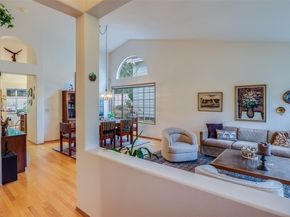 3642 254th Avenue SE, Sammamish WA 98029