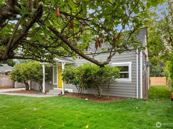 12515 Phinney Avenue N, Seattle WA 98133