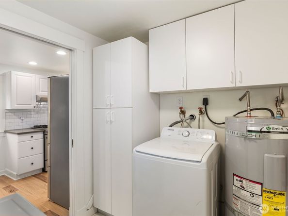 12515 Phinney Avenue N, Seattle WA 98133
