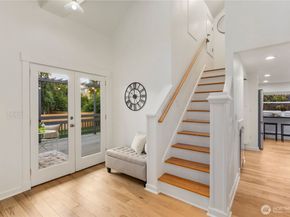 12515 Phinney Avenue N, Seattle WA 98133