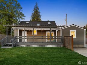 12515 Phinney Avenue N, Seattle WA 98133