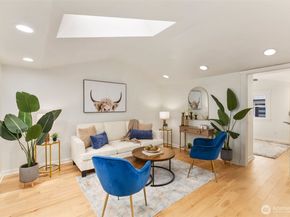12515 Phinney Avenue N, Seattle WA 98133