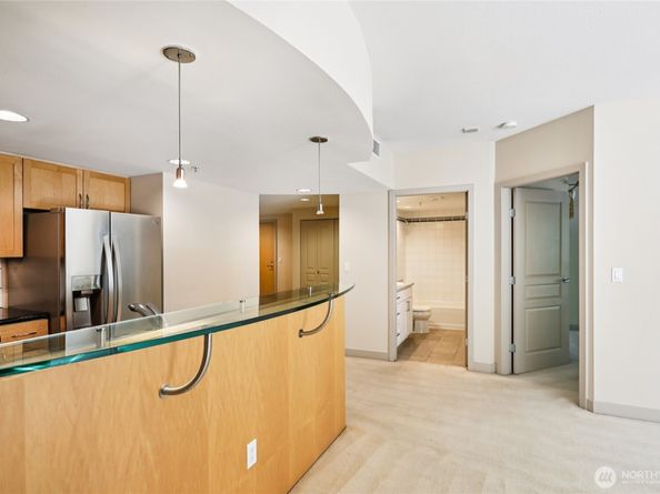 2929 1st Avenue 205, Seattle WA 98121