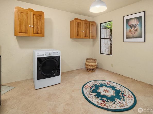 16409 NE 43rd Ct, Redmond WA 98052
