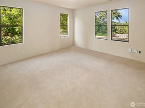 16409 NE 43rd Ct, Redmond WA 98052