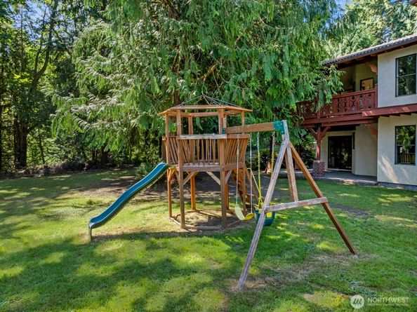 16409 NE 43rd Ct, Redmond WA 98052