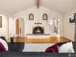 16409 NE 43rd Ct, Redmond WA 98052