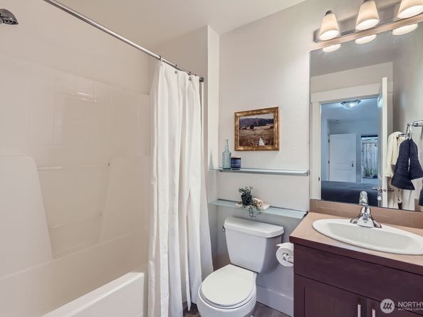 9064 177th Place NE, Redmond WA 98052