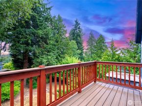 1528 NE 97th St, Seattle WA 98115
