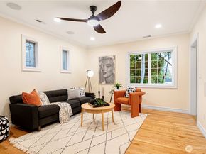 1528 NE 97th St, Seattle WA 98115