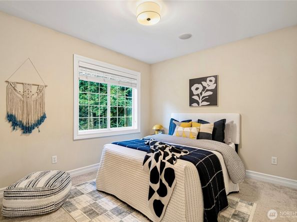 1528 NE 97th St, Seattle WA 98115