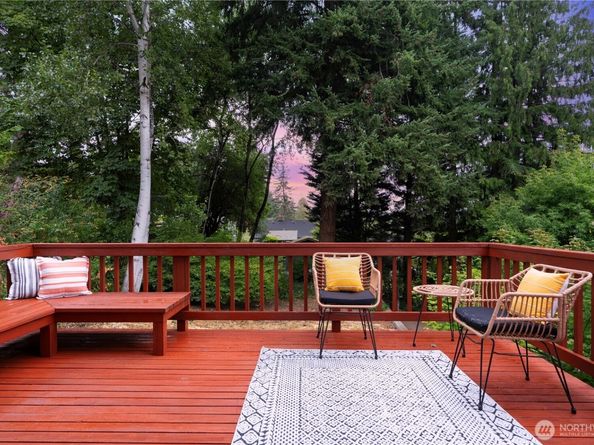1528 NE 97th St, Seattle WA 98115