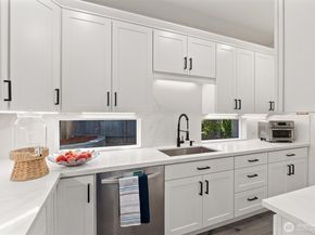 7211 126th Avenue NE, Kirkland WA 98033