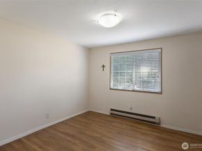 10346 NE 141st Street, Kirkland WA 98034