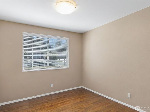 10346 NE 141st Street, Kirkland WA 98034