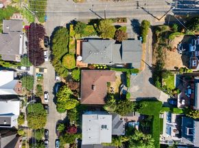 2920 11th Avenue W, Seattle WA 98119