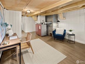 2920 11th Avenue W, Seattle WA 98119
