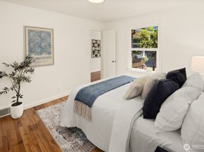 2920 11th Avenue W, Seattle WA 98119