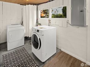 2920 11th Avenue W, Seattle WA 98119