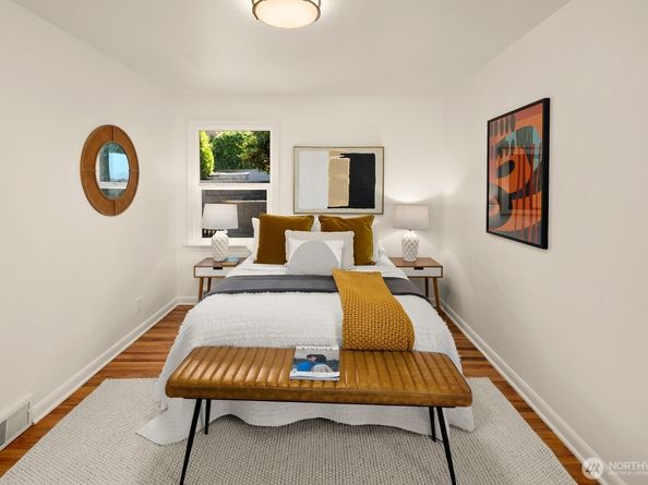 2920 11th Avenue W, Seattle WA 98119