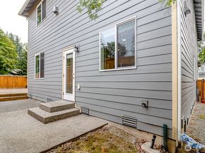 7728 NE 151st Lane, Kenmore WA 98028