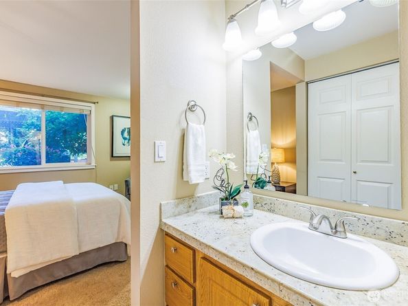 12603 100th Lane NE K151, Kirkland WA 98034