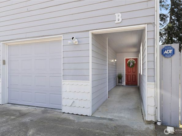 3615 Auburn Way S B, Auburn WA 98092