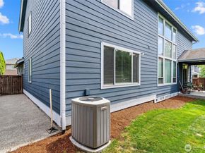 6743 SE 2nd St., Renton WA 98059