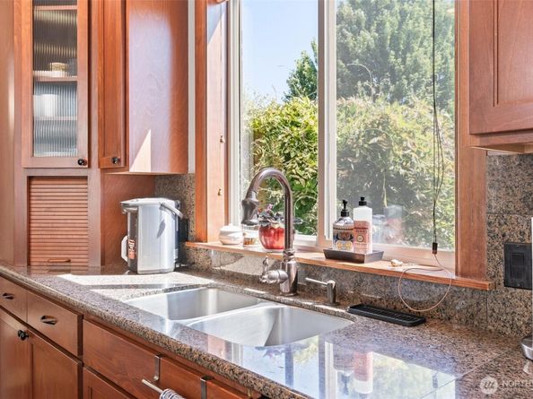 6743 SE 2nd St., Renton WA 98059