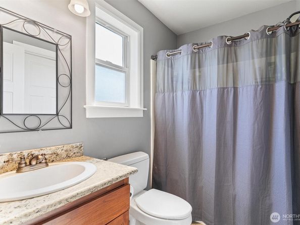 6743 SE 2nd St., Renton WA 98059