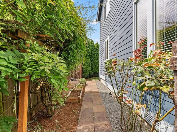 6743 SE 2nd St., Renton WA 98059