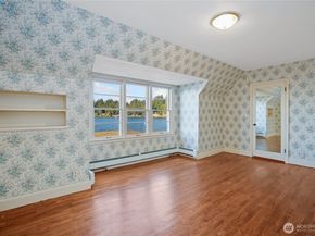 3026 Marine Drive, Bremerton WA 98312