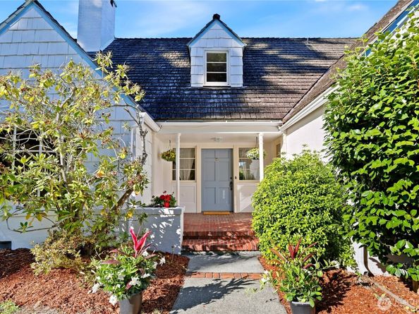 3026 Marine Drive, Bremerton WA 98312