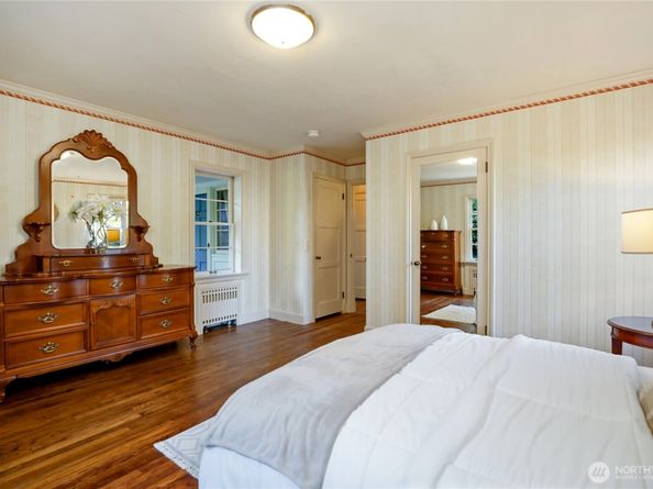 3026 Marine Drive, Bremerton WA 98312