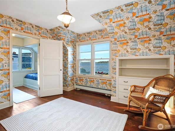 3026 Marine Drive, Bremerton WA 98312