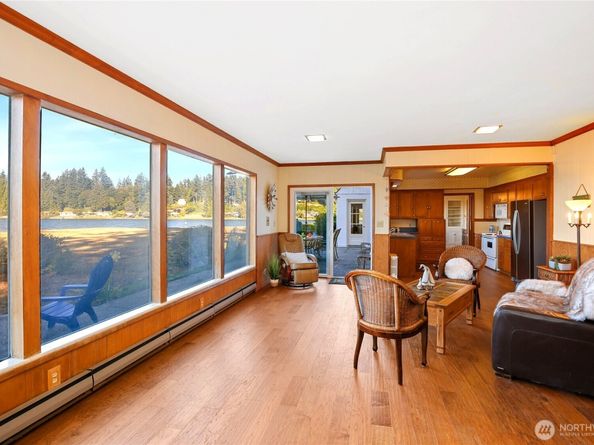 3026 Marine Drive, Bremerton WA 98312