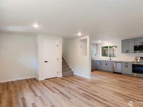 7611 NE Beachwood Avenue, Poulsbo WA 98370
