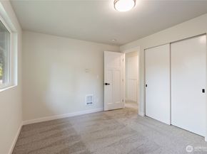 7611 NE Beachwood Avenue, Poulsbo WA 98370
