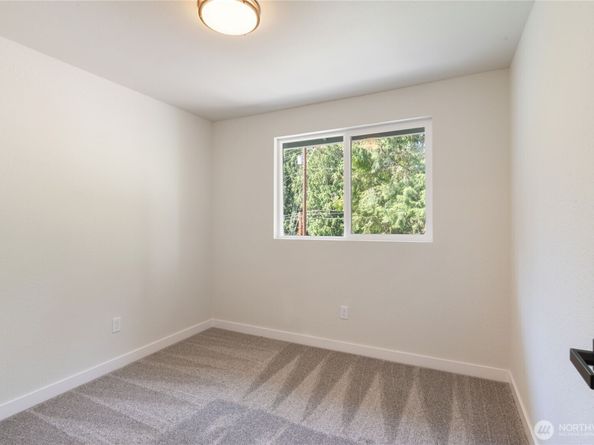 7611 NE Beachwood Avenue, Poulsbo WA 98370