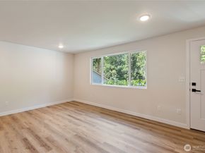 7611 NE Beachwood Avenue, Poulsbo WA 98370