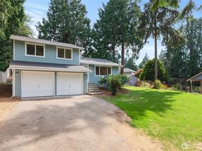 7611 NE Beachwood Avenue, Poulsbo WA 98370