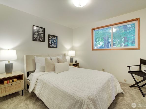 14200 105th Avenue NE, Kirkland WA 98034