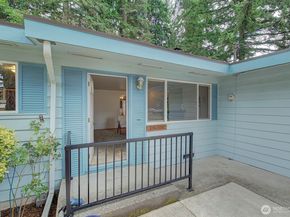14200 105th Avenue NE, Kirkland WA 98034