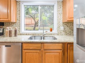 3709 S 284th Place, Auburn WA 98001