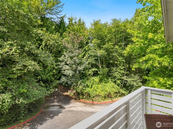 801 Rainier Avenue N F331, Renton WA 98057
